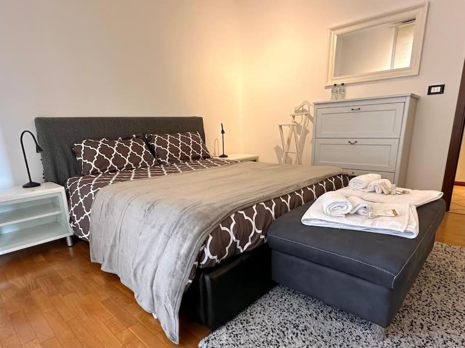 דירות טורינו Casa Spezia - Metro Vicina, Wi-Fi Rapido & Netflix מראה חיצוני תמונה
