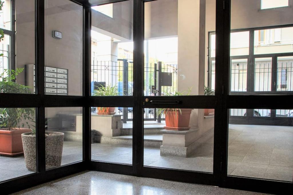 דירות טורינו Casa Spezia - Metro Vicina, Wi-Fi Rapido & Netflix מראה חיצוני תמונה
